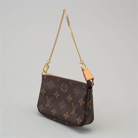 small purse louis vuitton